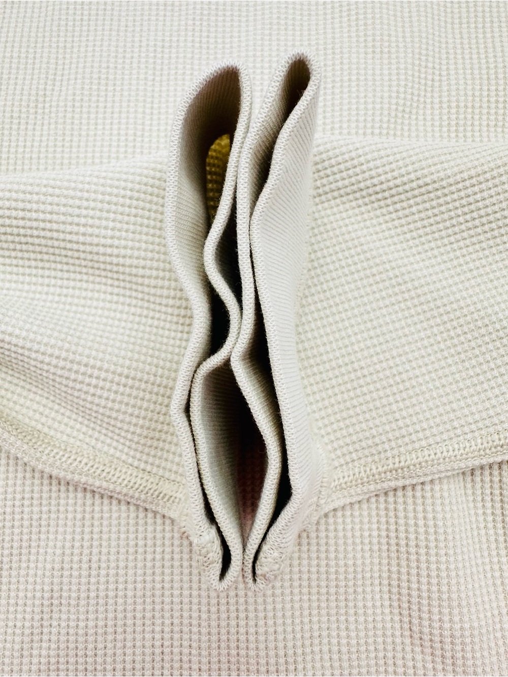 Vuori Long Sleeve Waffle Crew Shirt - Cream - Picture 4 of 9